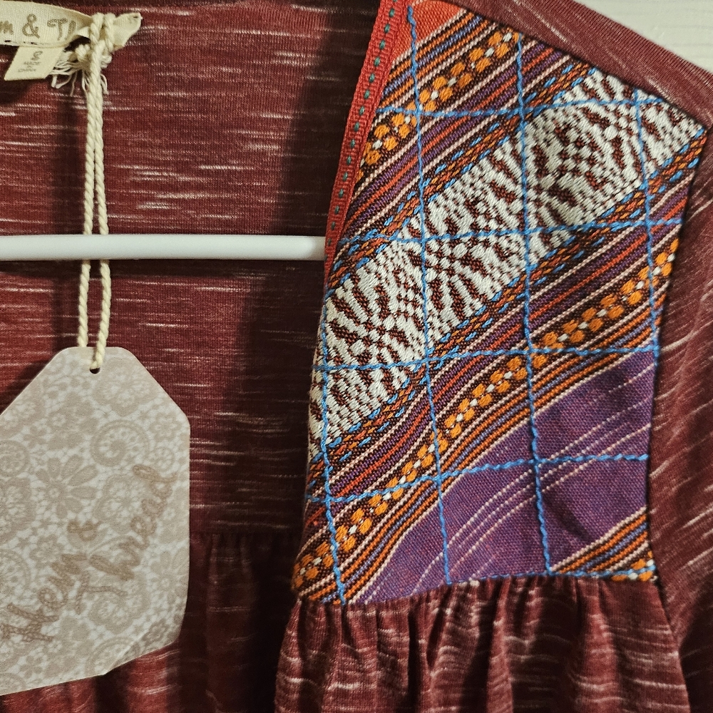 Hem & Thread Abstract Design Embroidered Cardigan/Jacket - Picture 2 of 4